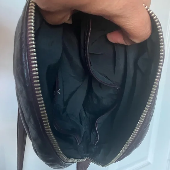 BAGGU Black Leather Pouch - Picture 5 of 6